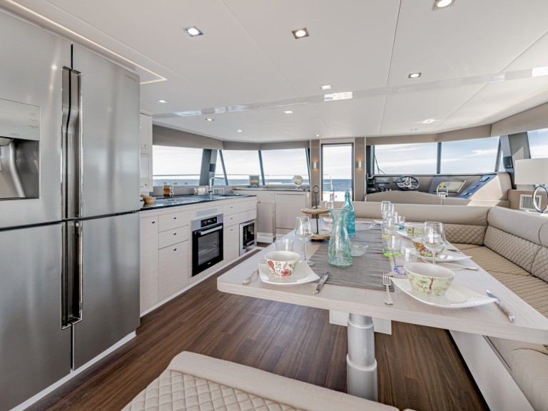 Hire Catamaran with or without skipper  Cogolin