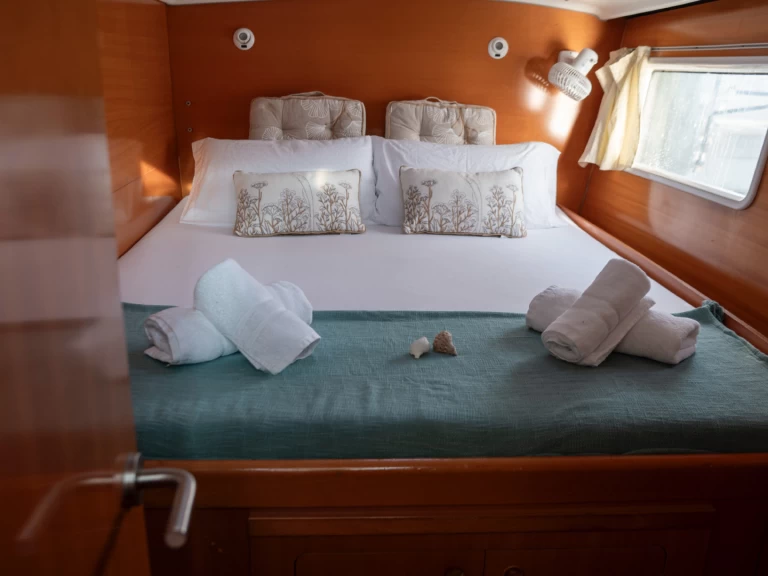 Hire a Lagoon Lagoon 380 S2 Ibiza Town