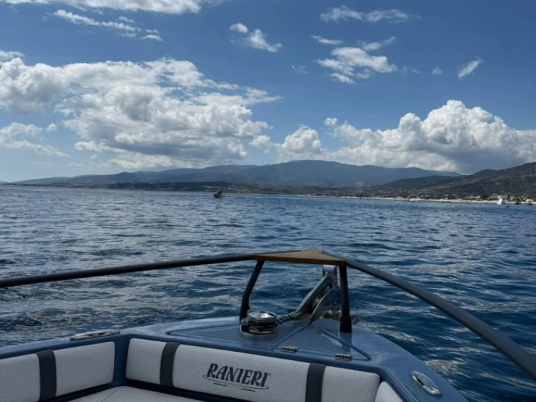 Yacht hire Lignano Sabbiadoro cheap Regal 1900 RS