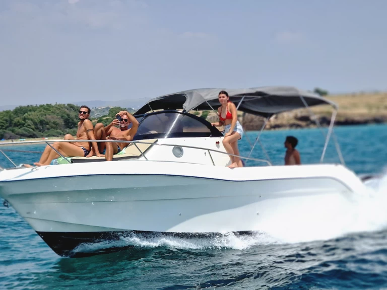 Hire Motorboat with or without skipper Quicksilver Avola
