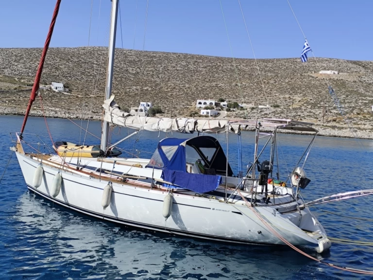 Sailboat to hire Athens at the best price