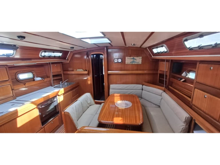 Yacht charter Nikiána - Bavaria Bavaria 42 on SamBoat