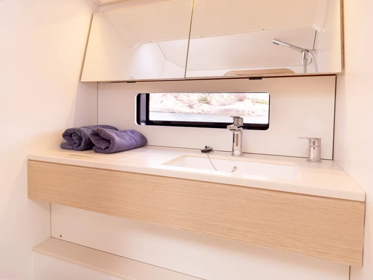 Hire Sailboat Dufour with a boat licence