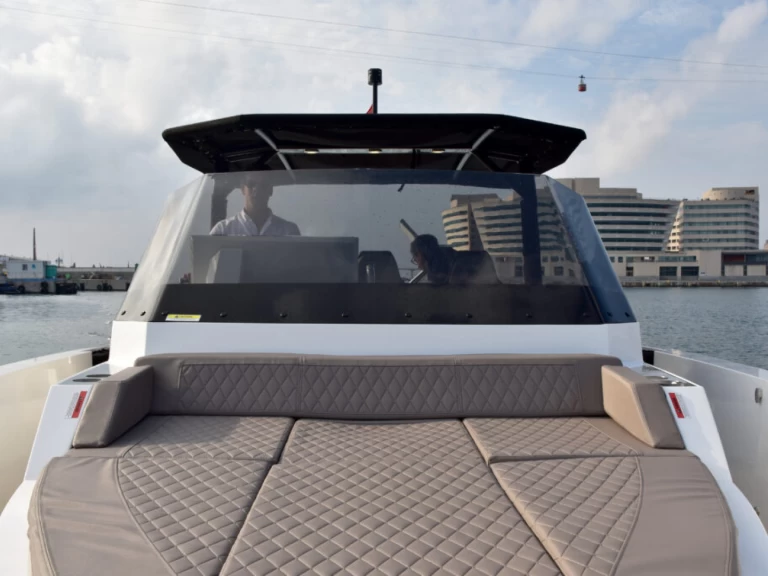 Hire Motorboat with or without skipper DE ANTONIO Yachts Mahón