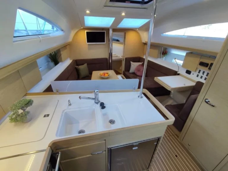 Yacht charter Baška Voda - Elan Impression 40 on SamBoat