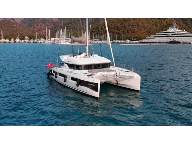Catamaran hire in Fethiye - Lagoon Lagoon 50