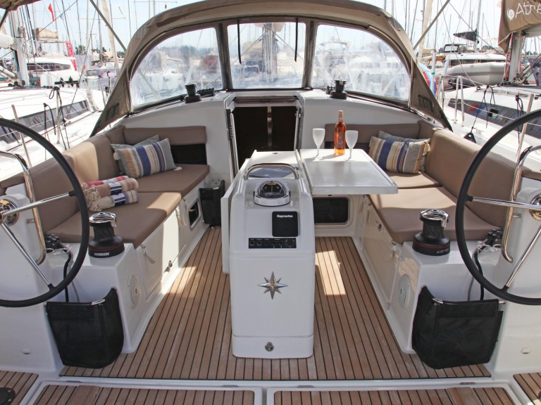 Sailboat hire in Benitses - Jeanneau Sun Odyssey 440