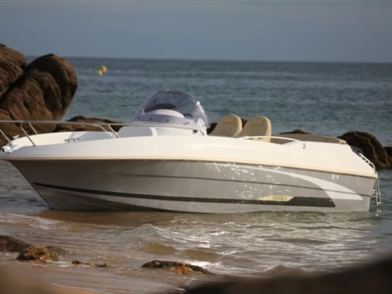 Hire a Bénéteau Beneteau 550 Flyer Zadar