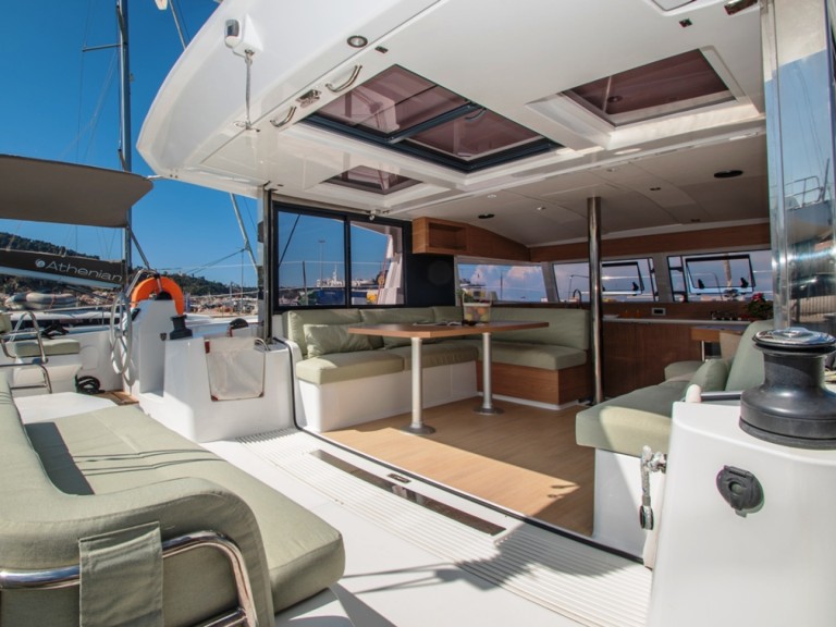 Hire a Bali Bali Catsmart Nydri