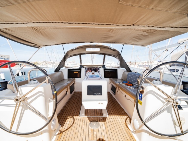 Hire Sailboat with or without skipper Dufour Rhodes (City)