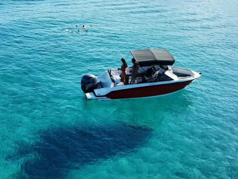 Charter a Compass 190BR in Agios Nikolaos on Samboat