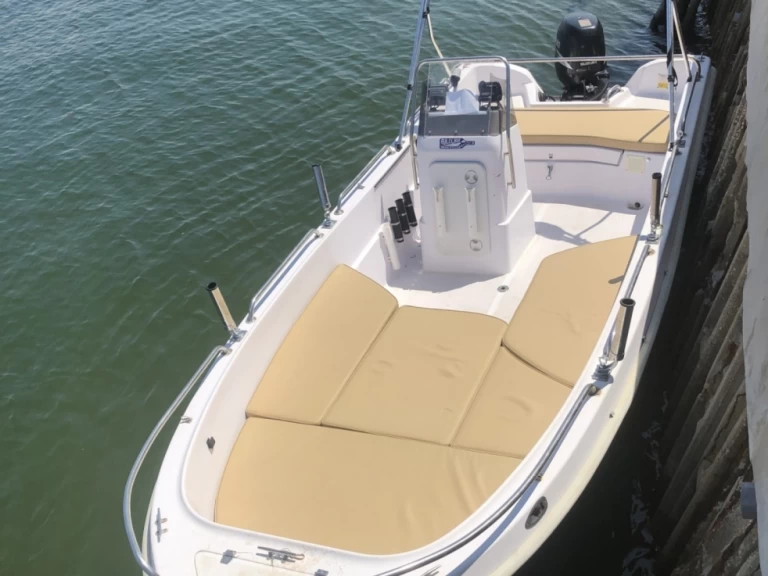 Hire Motorboat with or without skipper Poseidon Lège-Cap-Ferret