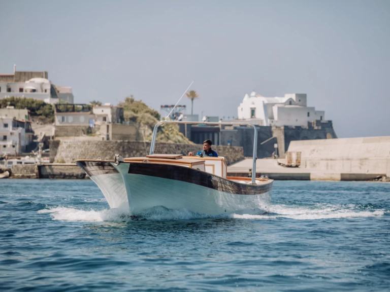 Charter a O.P Nautica  Aragonese in Forio on Samboat