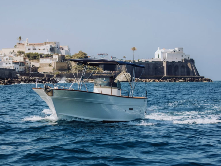 Hire Motorboat with or without skipper O.P Nautica Forio