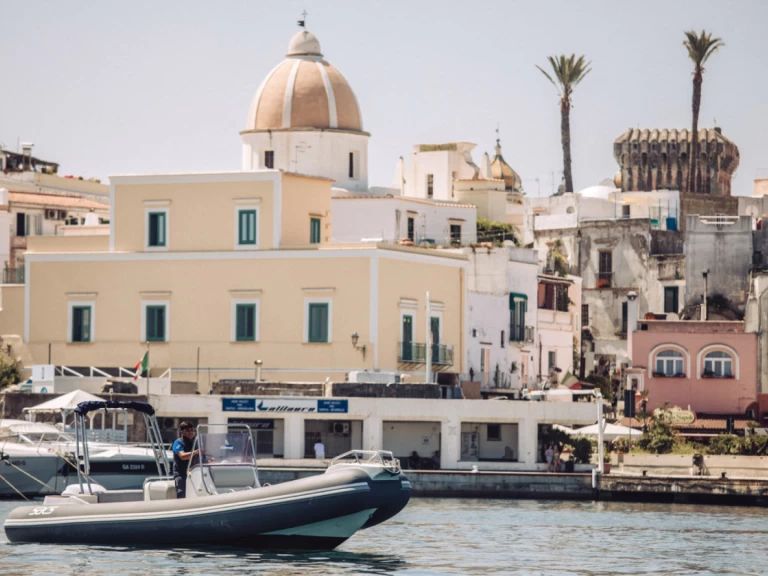 RIB hire in Forio - Sacs 750