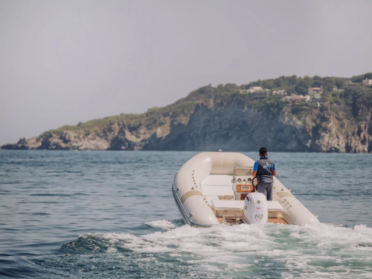 Yacht charter Forio - Alson 750 on SamBoat