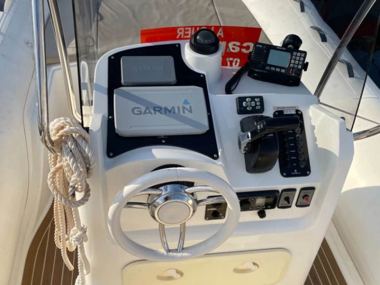 Yacht charter Port de Saint-Cyprien Méditerranée - Capelli Tempest 700 Sun on SamBoat