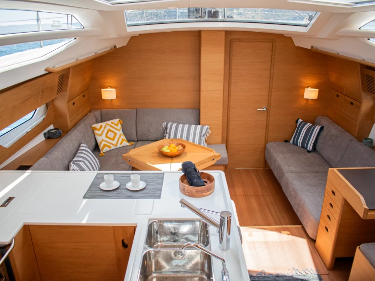 Yacht charter Olympic Marine - X-Yachts Xc47 on SamBoat