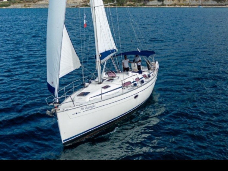 Sailboat to hire Pálairos at the best price