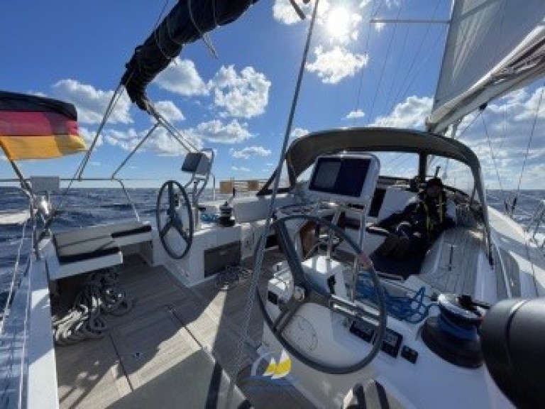 Hire Sailboat Elan with a boat licence