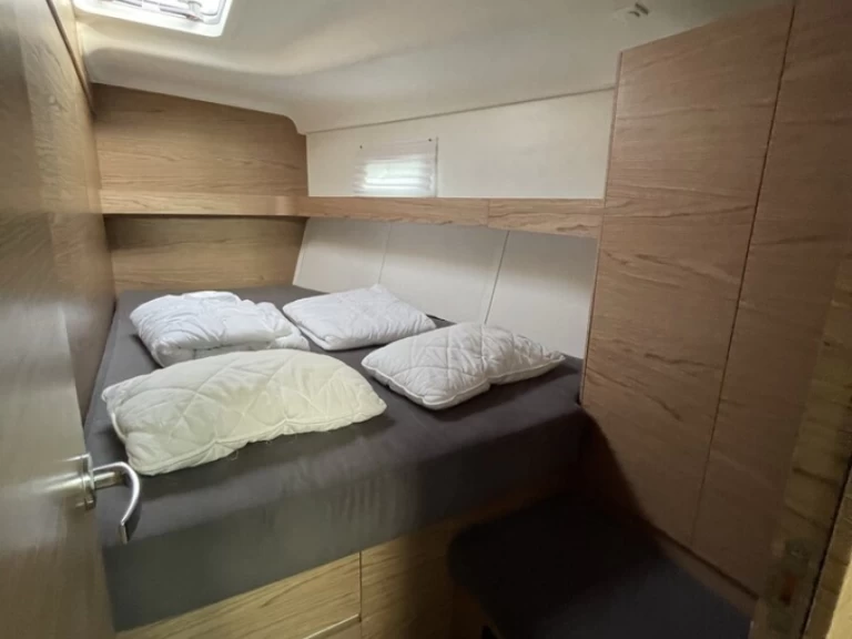 Sailboat to hire Palma de Mallorca at the best price