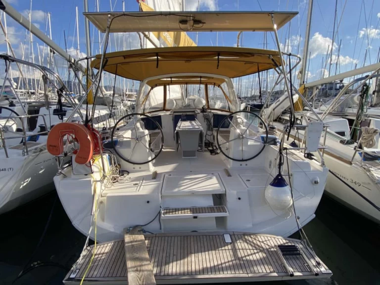 Yacht hire Lefkáda cheap Oceanis 41.1