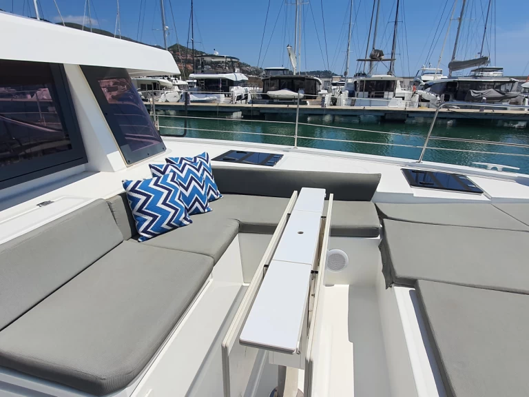 Bali Bali 4.6 charter bareboat or skippered in  Sitges