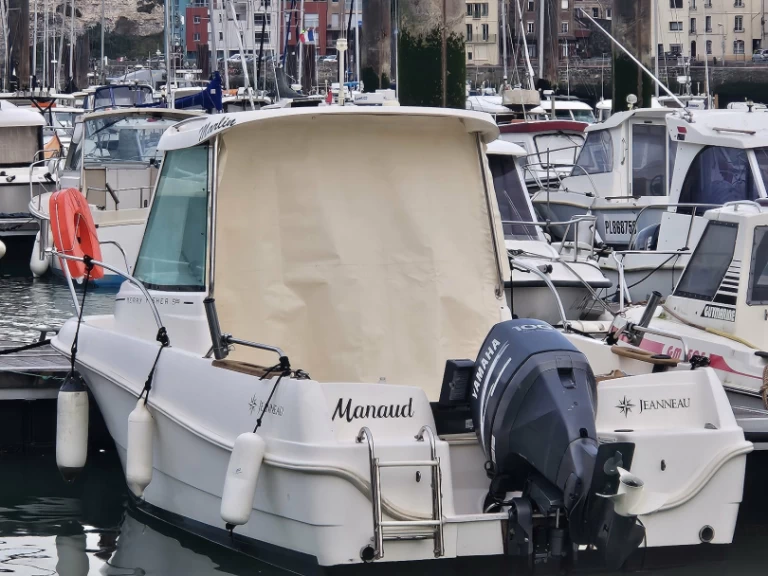 Yacht charter Dieppe - Jeanneau Merry Fisher 585 Marlin on SamBoat