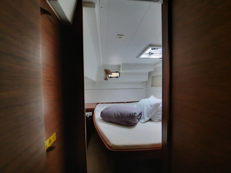 Yacht hire Furnari cheap Lagoon 40