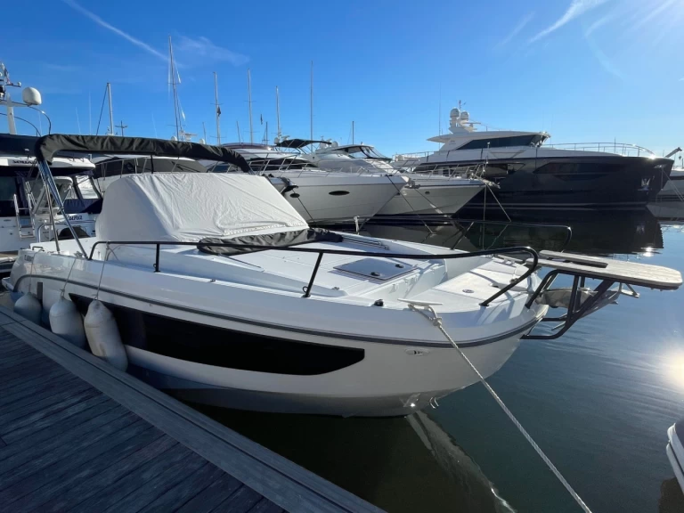 Bénéteau FLYER 9 SUNdeck charter bareboat or skippered in  Hyères