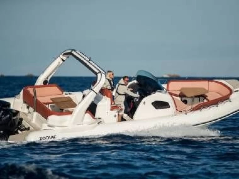 RIB to hire Hyères at the best price