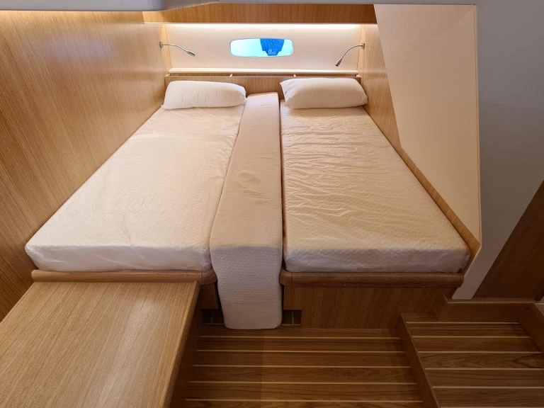 sasga MENORQUIN 34 HT 34 charter bareboat or skippered in  Hyères