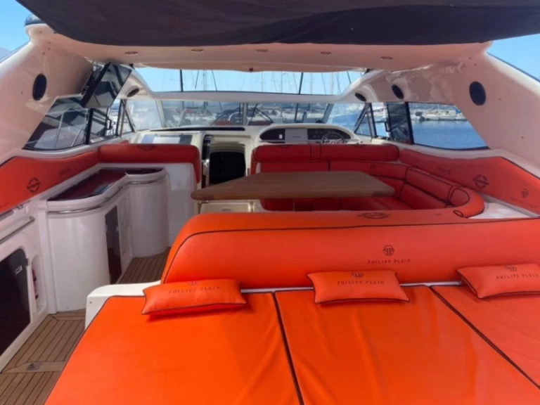 Yacht hire Saint-Tropez cheap Predator 63