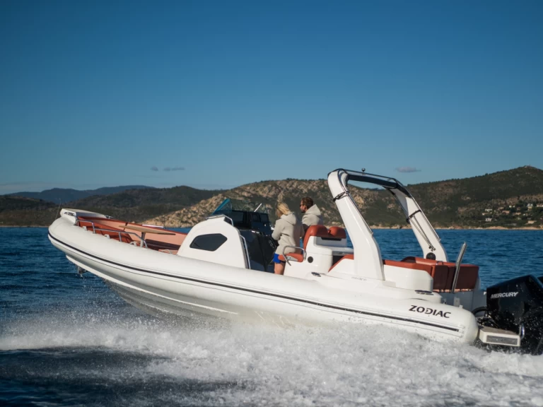 RIB hire in Propriano - Zodiac Medline 9