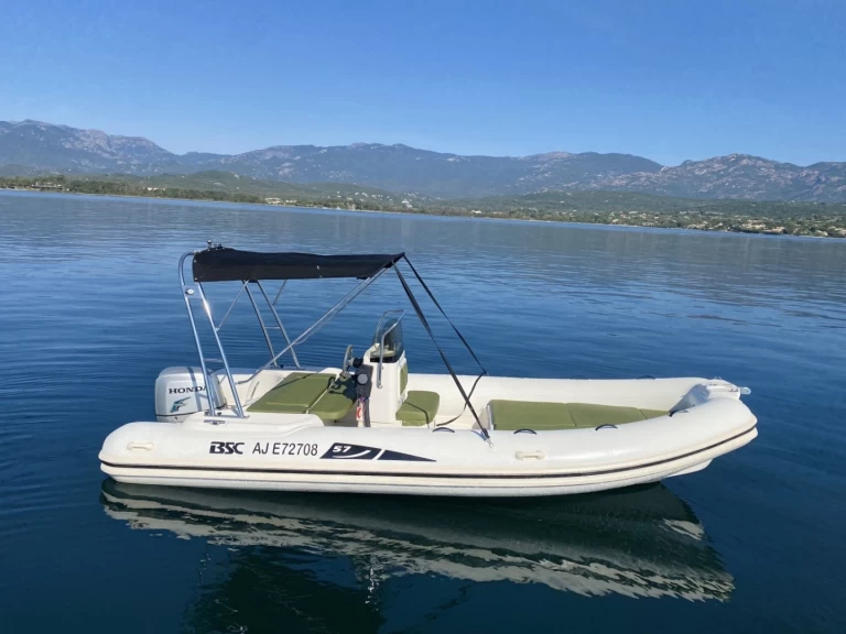 Hire RIB Bsc with a boat licence