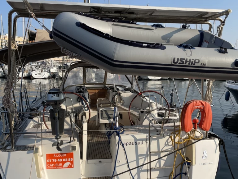 Sailboat hire in Port de Saint-Cyprien Méditerranée - Bénéteau Oceanis 46
