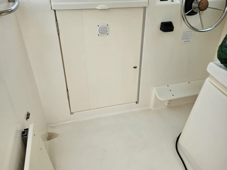 Yacht hire Dieppe cheap Merry Fisher 585 Marlin