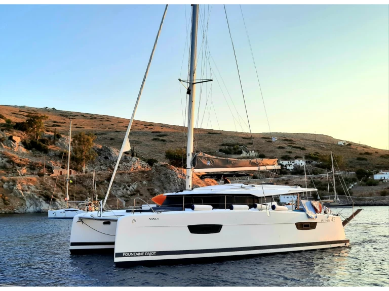 Catamaran to hire Alimos at the best price