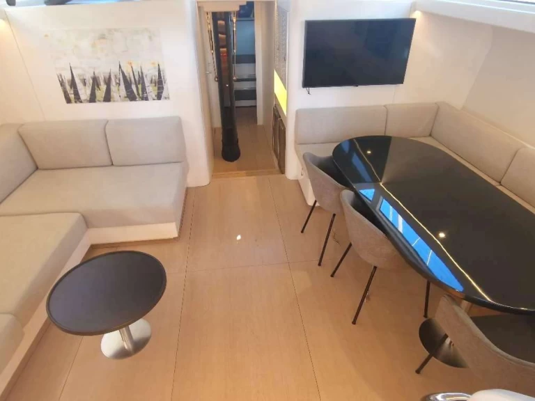 Yacht hire Naples cheap YKNOT