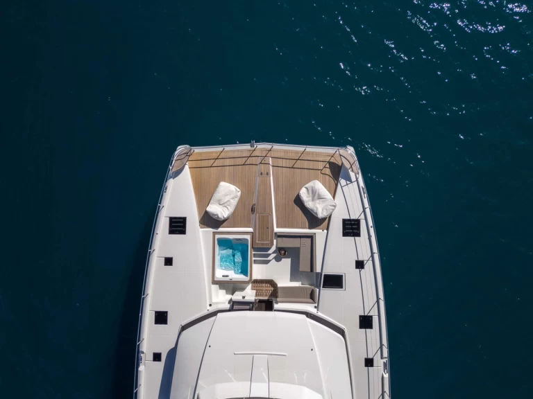 Charter a Fountaine Pajot ARIVA in Corfu on Samboat