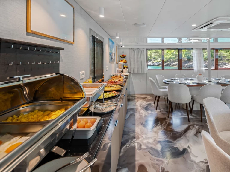 Hire Luxury Yacht  Custom Built Aluminum Cutter with a boat licence