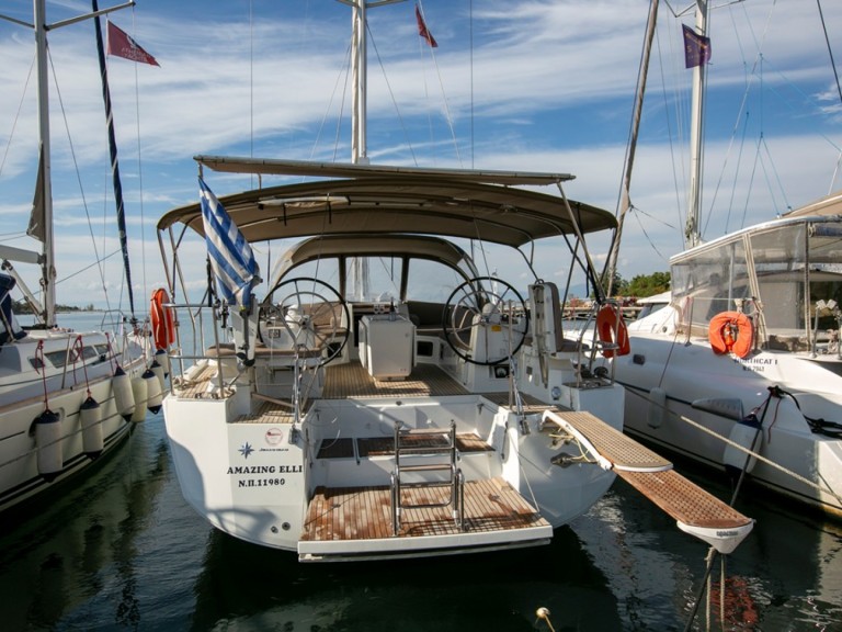 Charter a Jeanneau Jeanneau 54 in Piso Livadi on Samboat