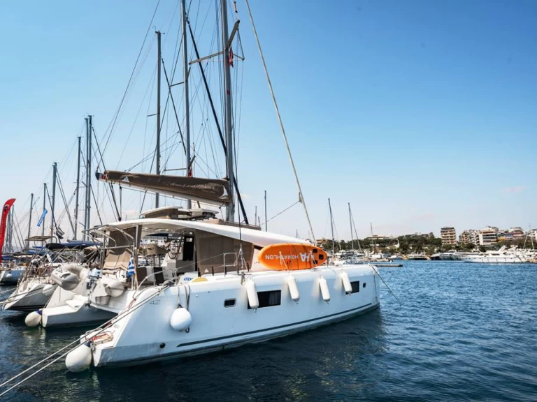 Catamaran hire in Néa Péramos - Lagoon Lagoon 42