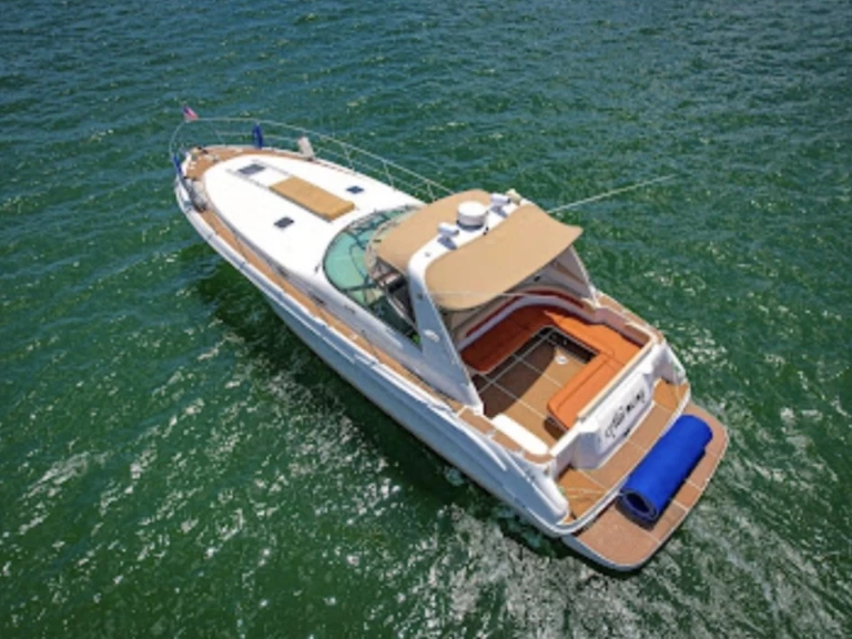 Sea Ray Sea Ray 400 Sundancer charter bareboat or skippered in  Miami Beach