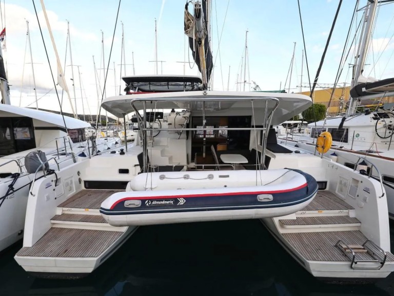 Charter a Lagoon Lagoon 42 in Primošten on Samboat