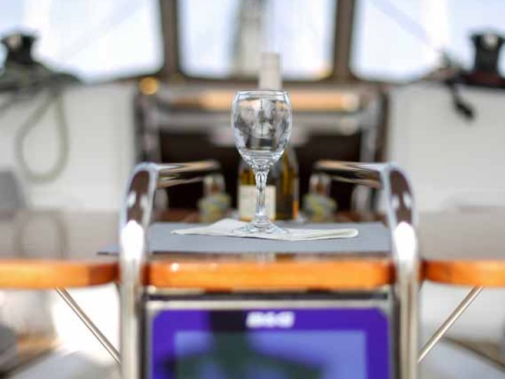 Charter a Jeanneau Sun Odyssey 349 in Jezera on Samboat