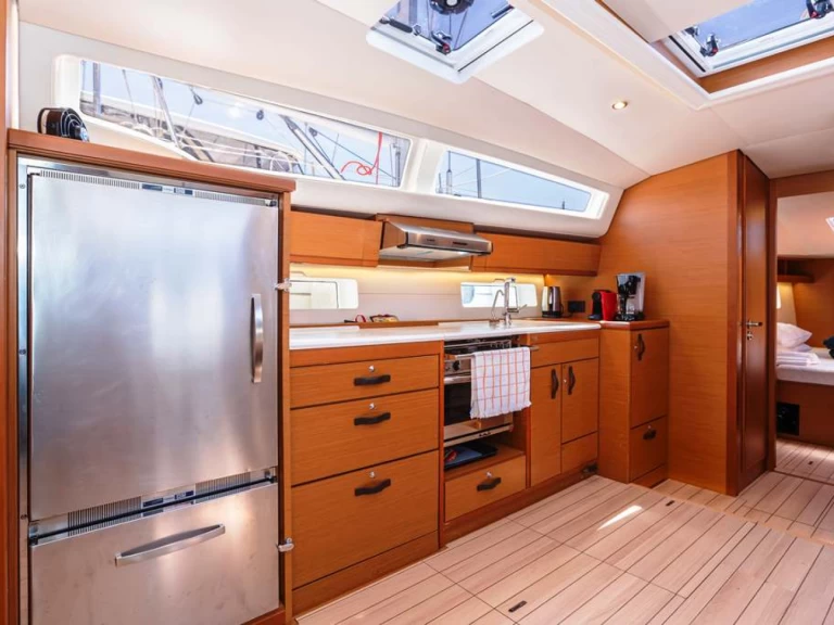 Yacht hire Néa Péramos cheap Jeanneau 54