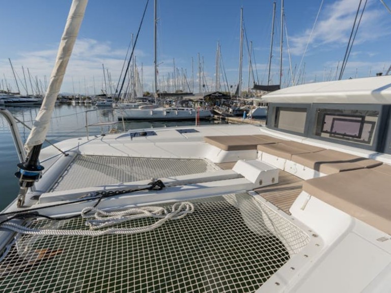 Yacht hire Nydri cheap Lagoon 50