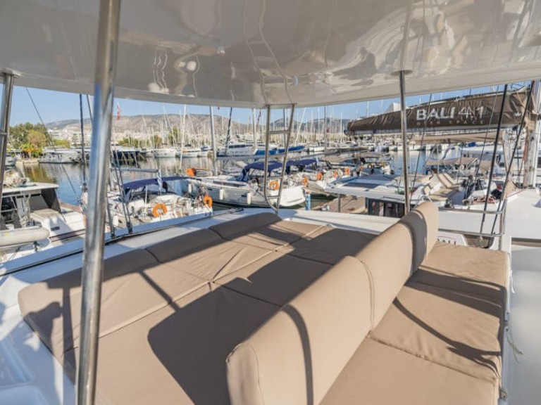 Charter a Lagoon Lagoon 50 in Nydri on Samboat