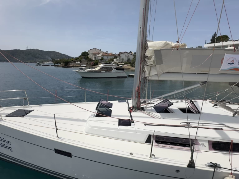 Hire Sailboat Hanse with a boat licence